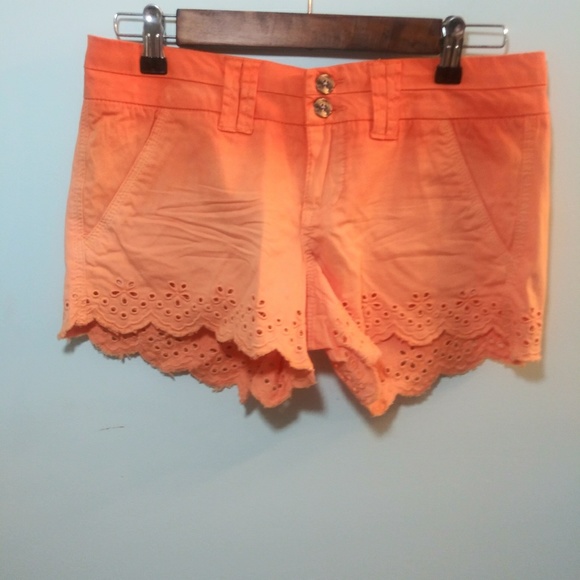 BKE Pants - NWT! BKE Orange Fade Islet Design Shorts